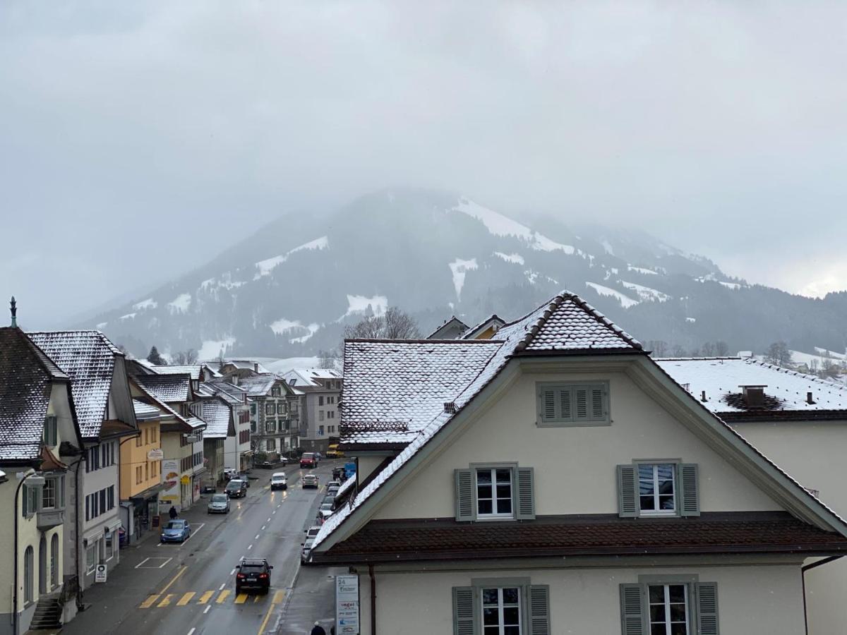 Hotel Adler Schupfheim Eksteriør bilde